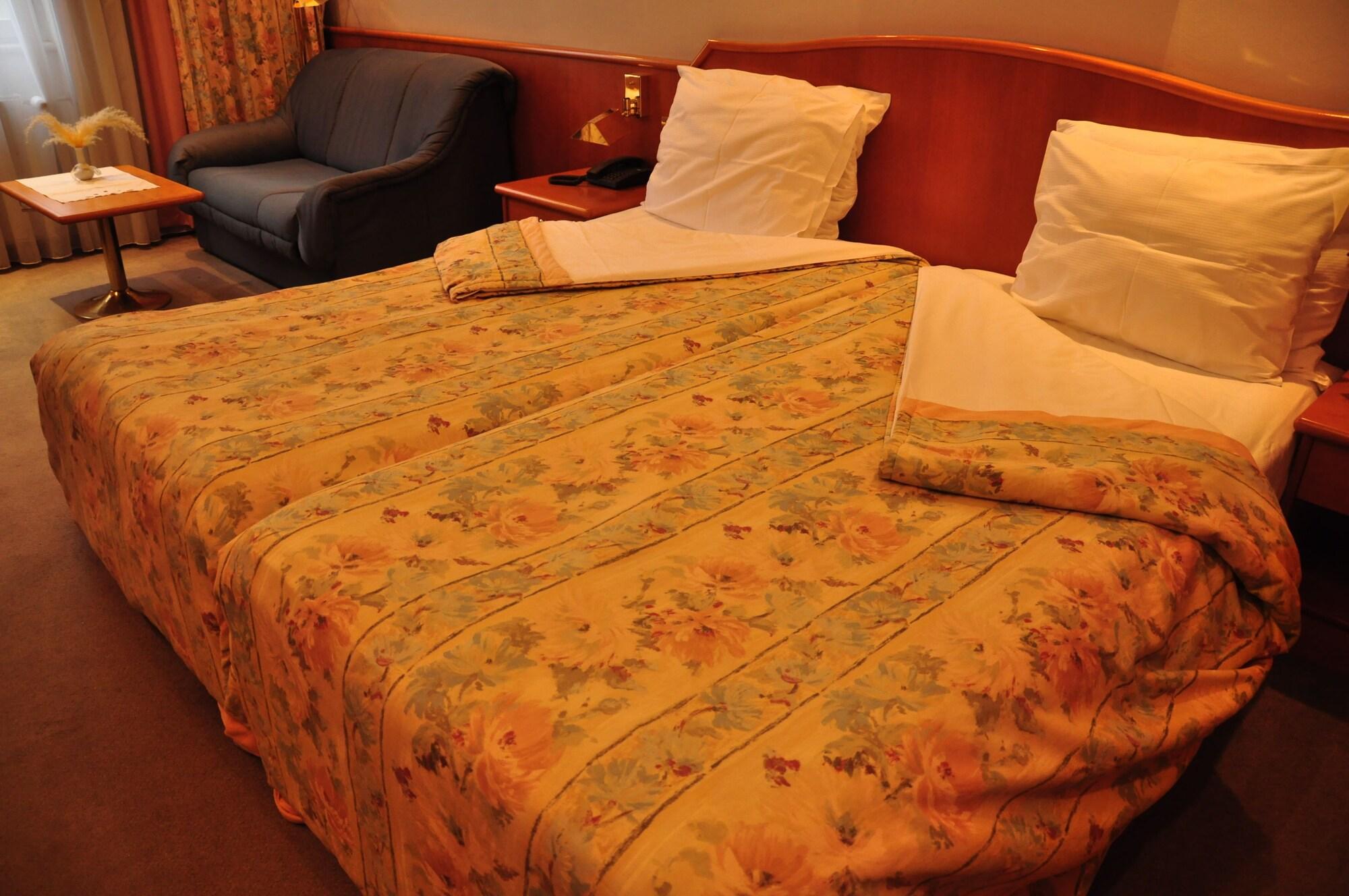 Hotel Krka - Terme Krka Ново Место Екстериор снимка